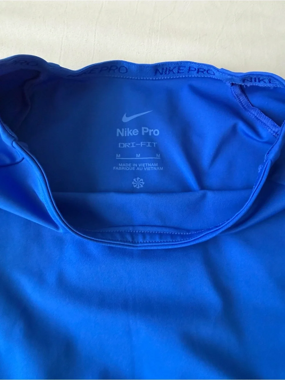 Nike Pro Royal Blue Long Sleeve Crop Top